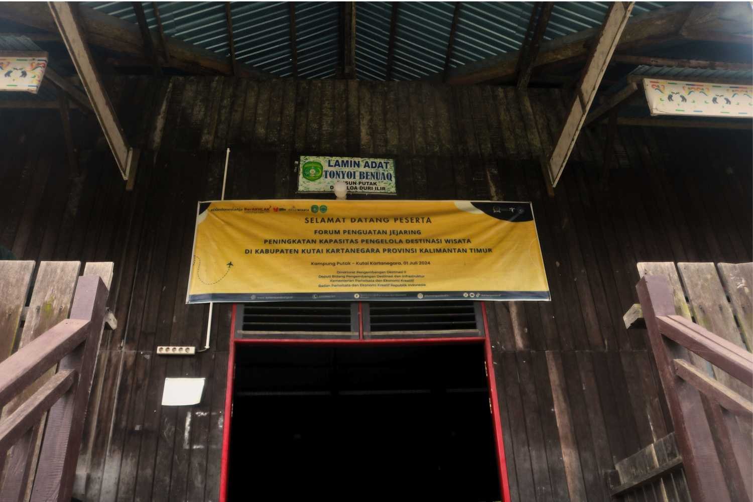 Penginapan Lamin