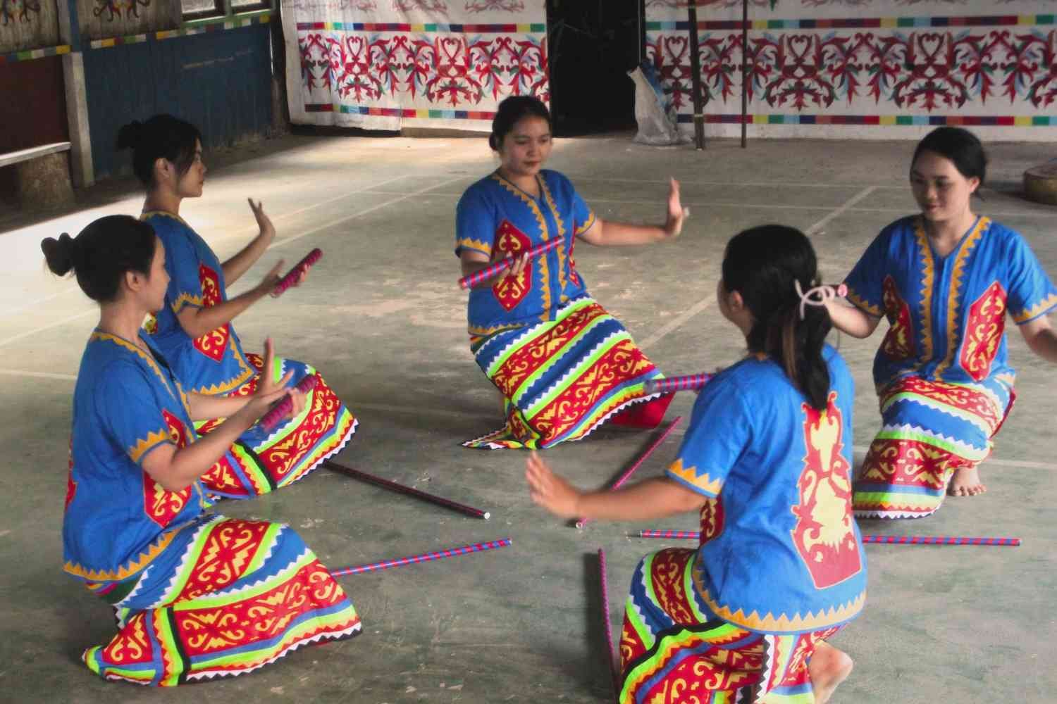 Tari Gantar