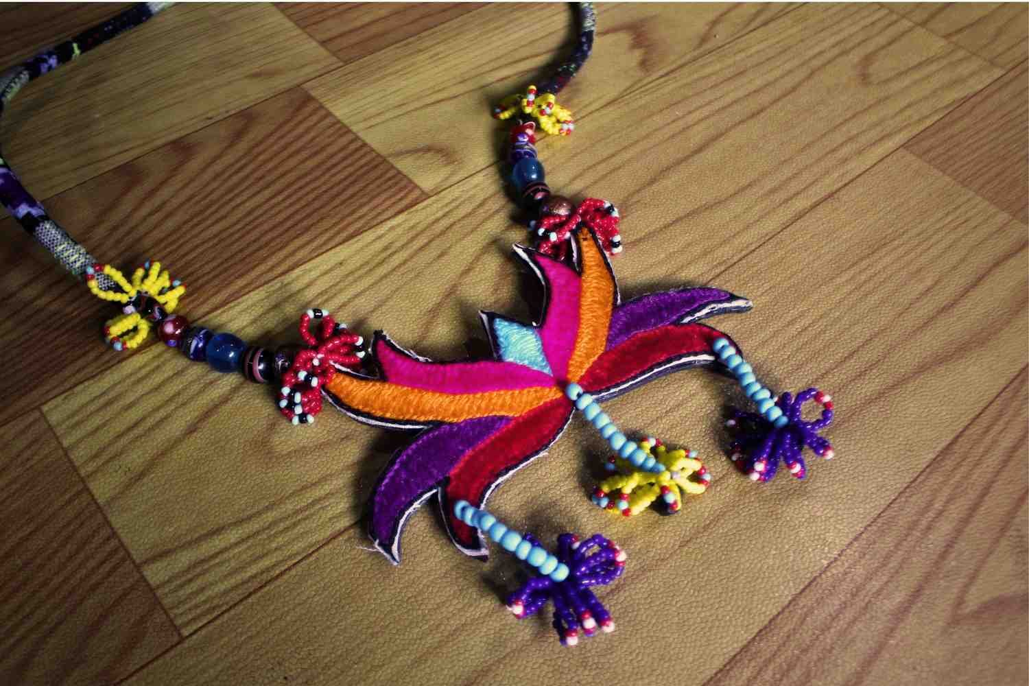 Kalung Sulam Tumpar